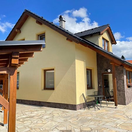 Apartman U Kovaru Kasperske Hory Kültér fotó