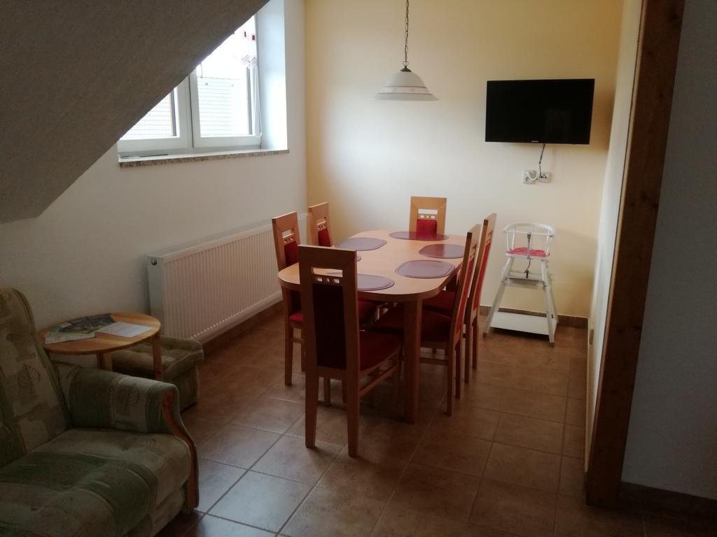 Apartman U Kovaru Kasperske Hory Kültér fotó